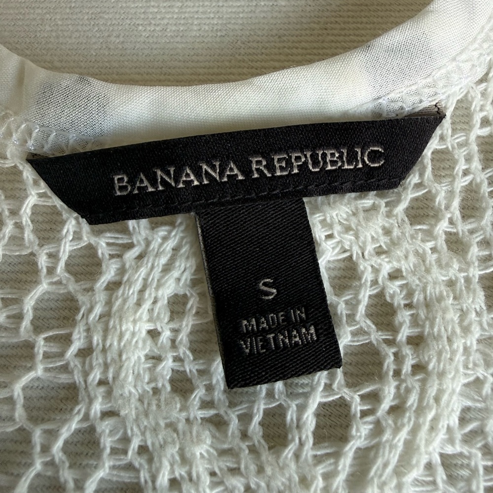 Banana Republic Off White Crochet Tank Top❗️ - Picture 5 of 6